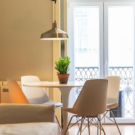 Modern Chiado By Homing Apartment Lisbon Bagian luar foto
