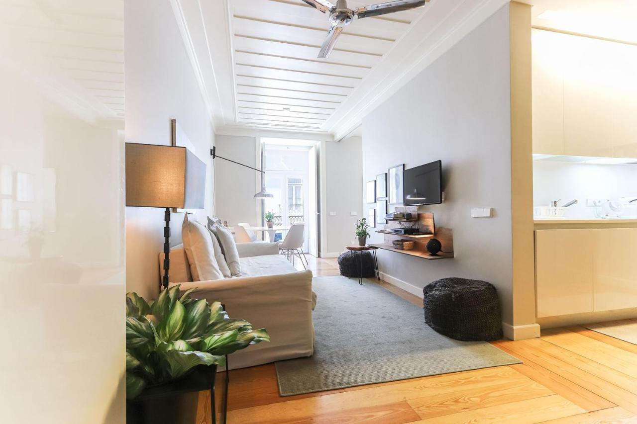 Modern Chiado By Homing Apartment Lisbon Bagian luar foto